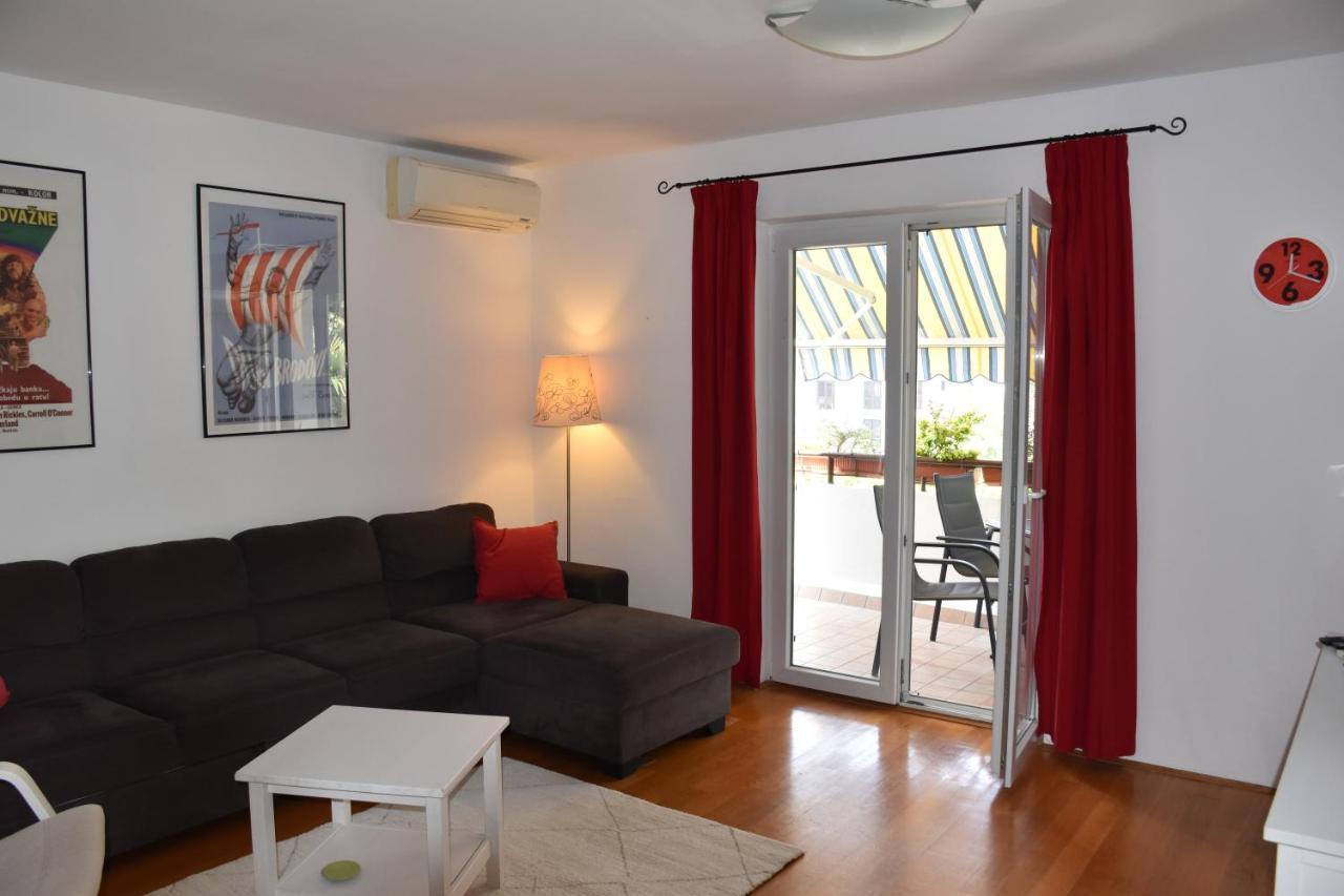 Apartman Tina Lägenhet Poreč Exteriör bild